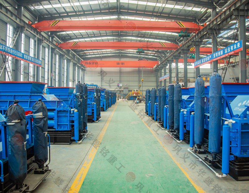 处理建筑废料用什么设备？破碎红砖用乐鱼（中国）好吗？