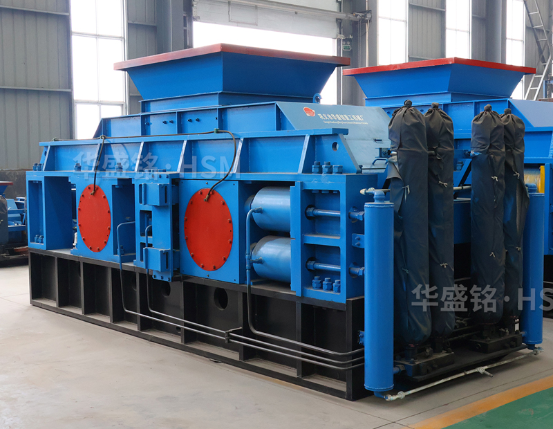 一小时打100吨的青石用多大型号的对辊式打砂机？